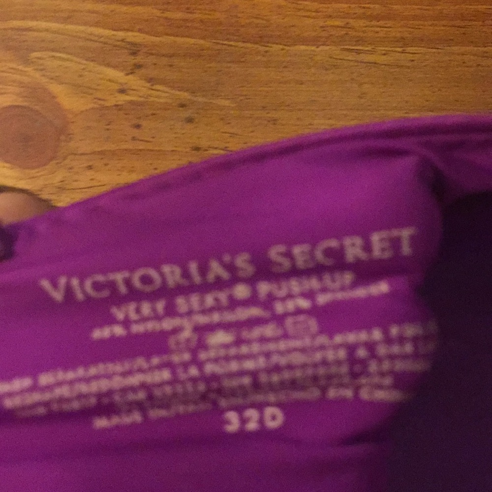 Bra - Picture 2 of 2